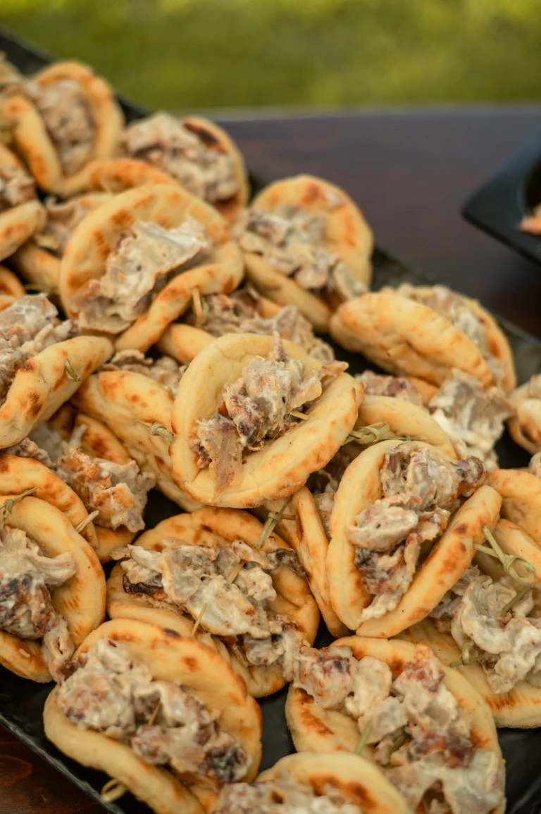 Προετοιμασία και παρουσίαση catering Zaikos — λήψη 4