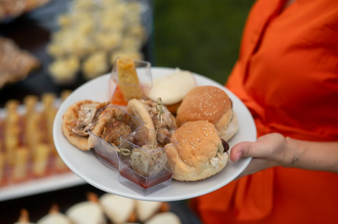 Παρουσίαση buffet και γευμάτων Zaikos